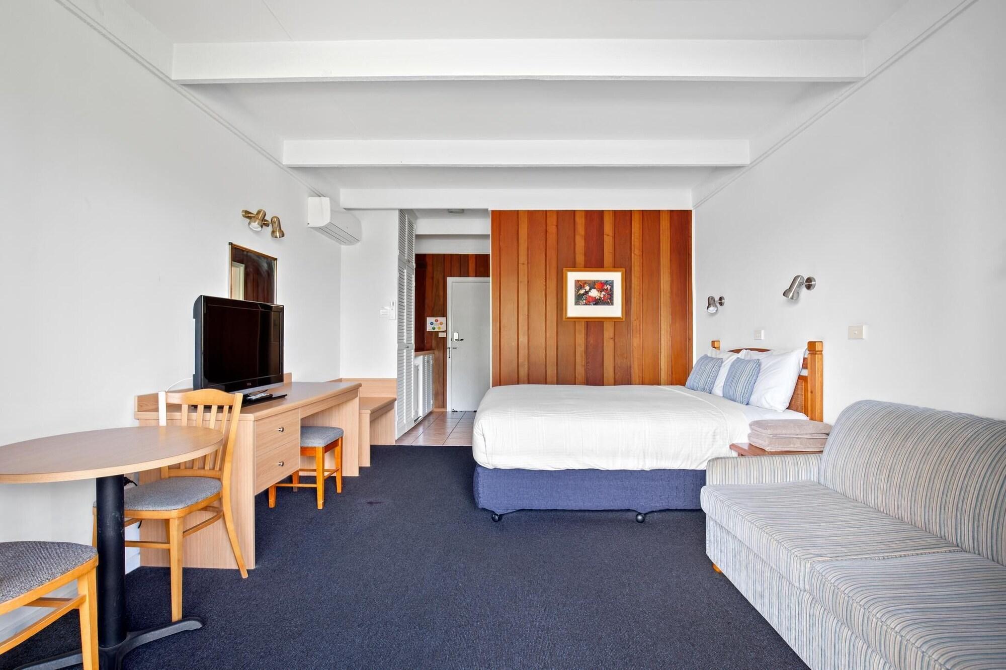 Banjo Paterson Motor Inn Lakes Entrance Extérieur photo
