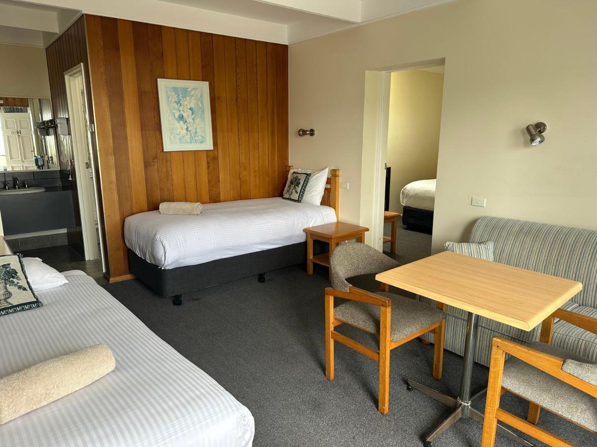 Banjo Paterson Motor Inn Lakes Entrance Extérieur photo