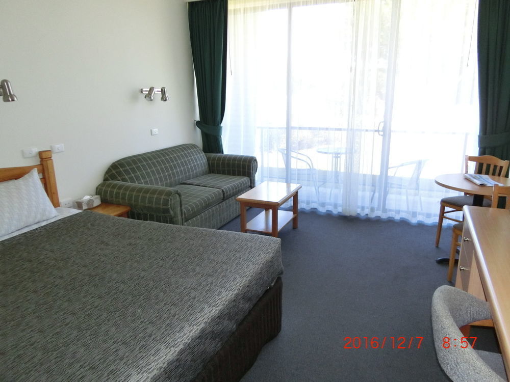 Banjo Paterson Motor Inn Lakes Entrance Extérieur photo