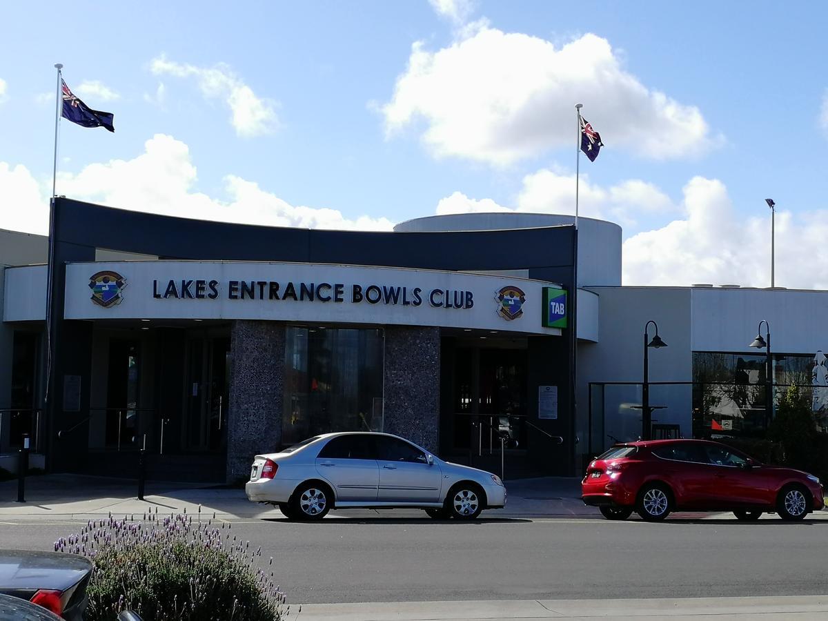 Banjo Paterson Motor Inn Lakes Entrance Extérieur photo