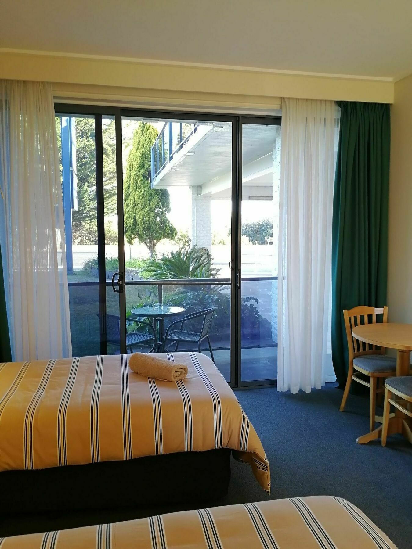 Banjo Paterson Motor Inn Lakes Entrance Extérieur photo